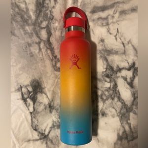 HydroFlask 24 Oz Limited Edition Hawaiian